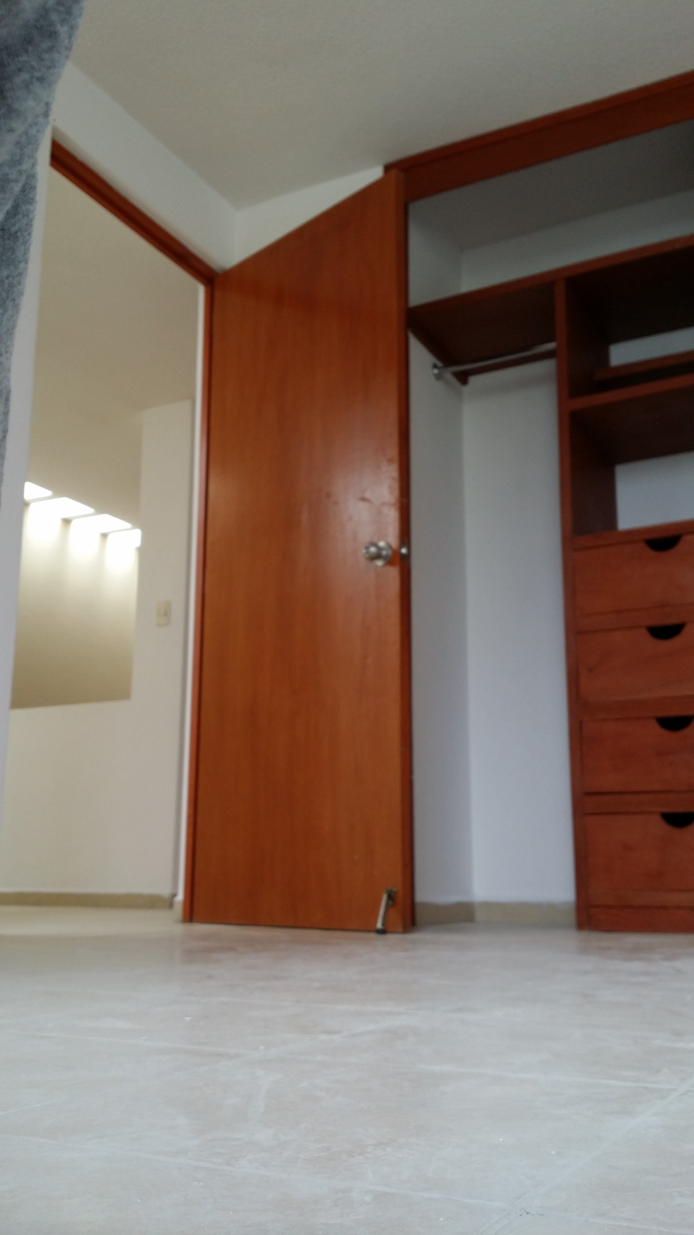 EL ROSEDAL SAN LUIS POTOSI, BONITA CASA EN RENTA TODOS LOS SERVICIOS. A 15 MINUTOS DEL CENTRO